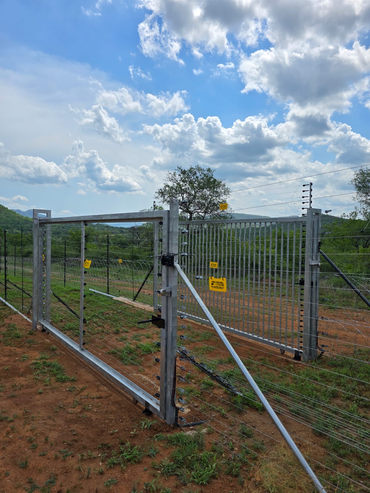 Custom Fence Design & Installation